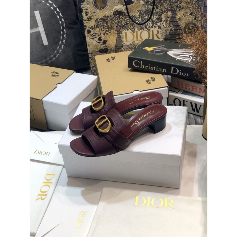 ch**an D*or slippers